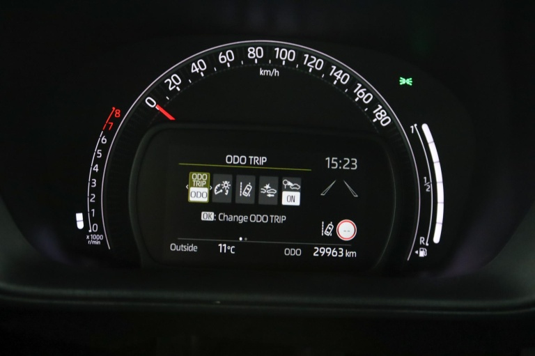 Toyota Aygo X - 1.0 VVT-i MT Play 50