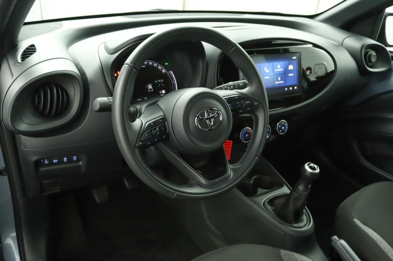 Toyota Aygo X - 1.0 VVT-i MT Play 55