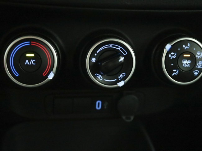 Toyota Aygo X - 1.0 VVT-i MT Play