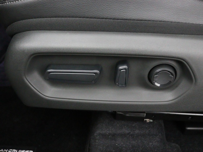 Toyota Urban Cruiser - Executive 61 kWh