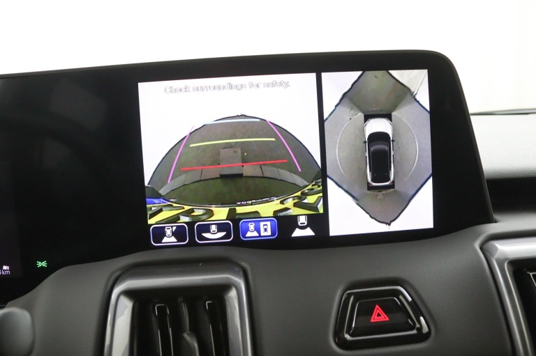 Toyota Urban Cruiser - Executive 61 kWh 18