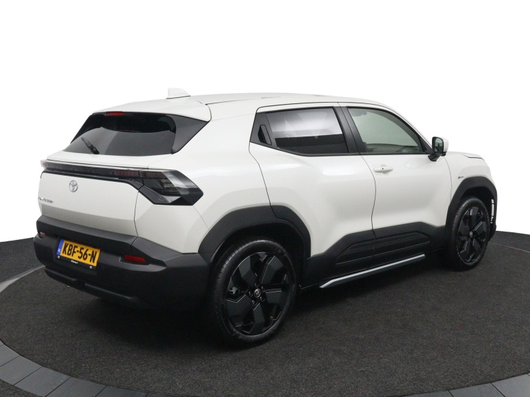 Toyota Urban Cruiser - Executive 61 kWh 2