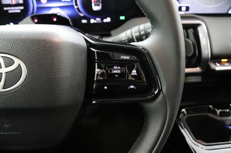 Toyota Urban Cruiser - Executive 61 kWh 24