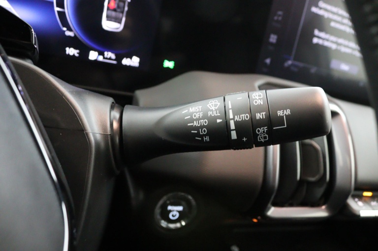 Toyota Urban Cruiser - Executive 61 kWh 27