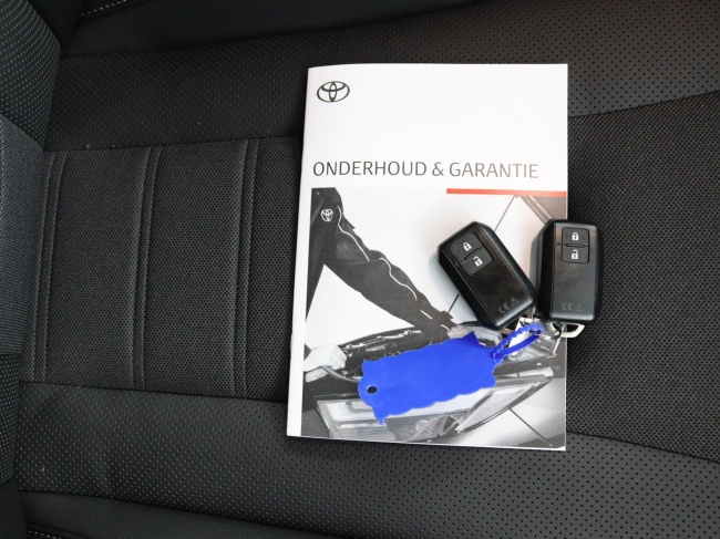 Toyota Urban Cruiser - Executive 61 kWh