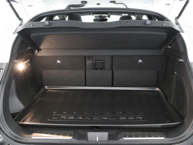 Toyota Urban Cruiser - Executive 61 kWh