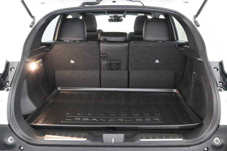 Toyota Urban Cruiser - Executive 61 kWh 34