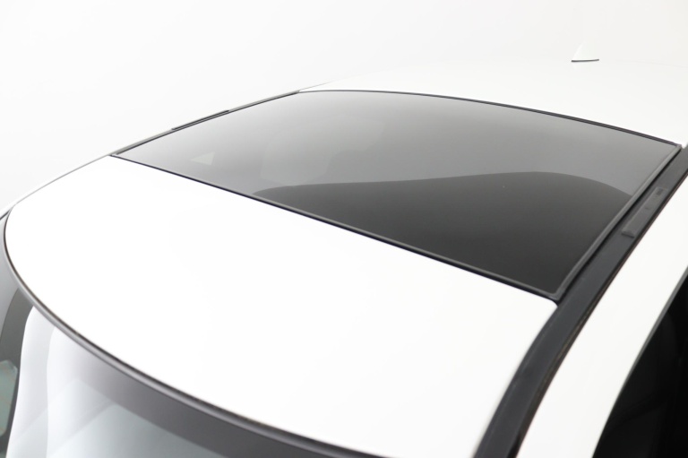 Toyota Urban Cruiser - Executive 61 kWh 9