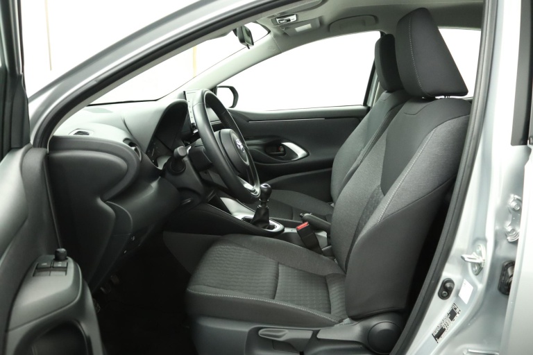 Toyota Yaris - 1.5 VVT-i Active 17