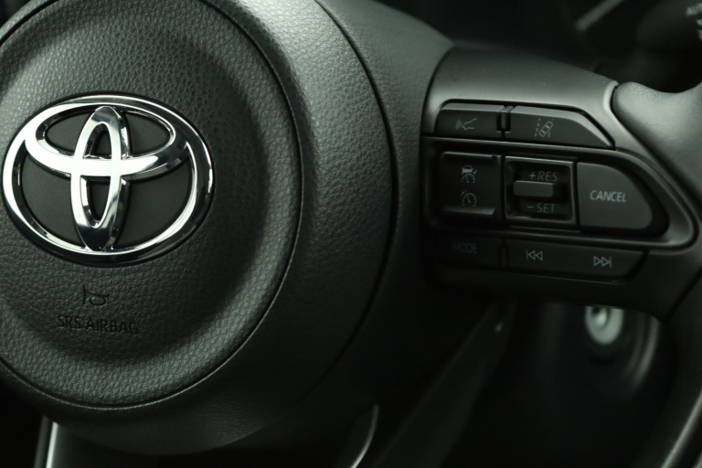 Toyota Yaris - 1.5 VVT-i Active 21