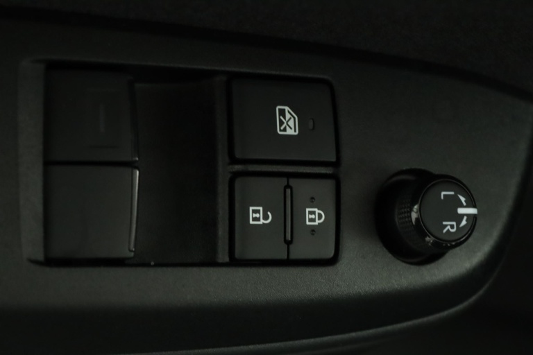 Toyota Yaris - 1.5 VVT-i Active 28