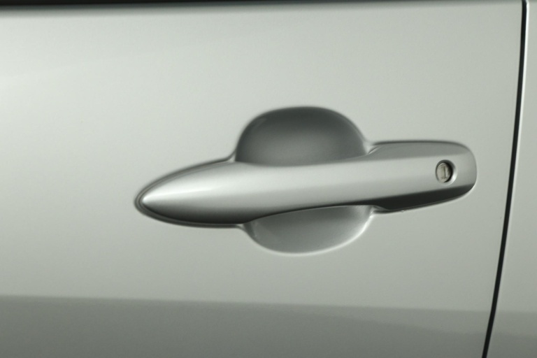 Toyota Yaris - 1.5 VVT-i Active 38