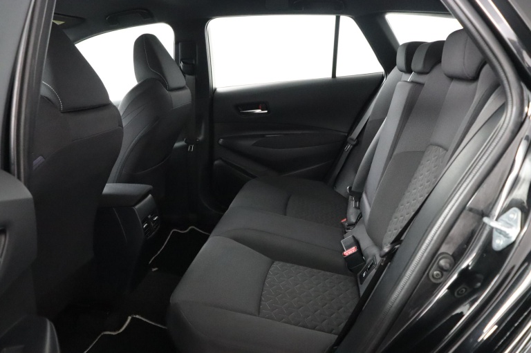 Toyota Corolla Touring Sports - 1.8 Hybrid First Edition 18