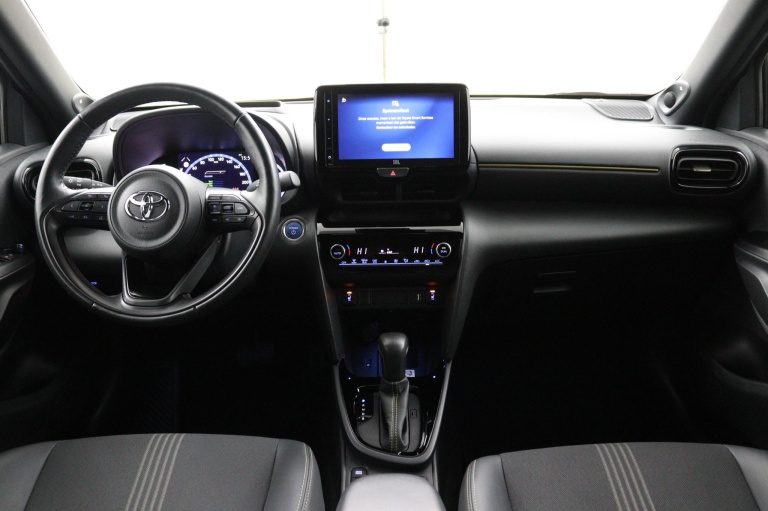 Toyota Yaris Cross - 1.5 Hybrid Adventure 12