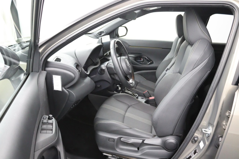 Toyota Yaris Cross - 1.5 Hybrid Adventure 9