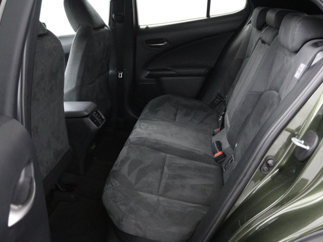 Lexus UX - 250h Business Line