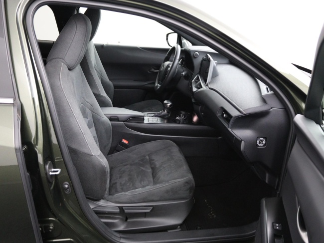 Lexus UX - 250h Business Line