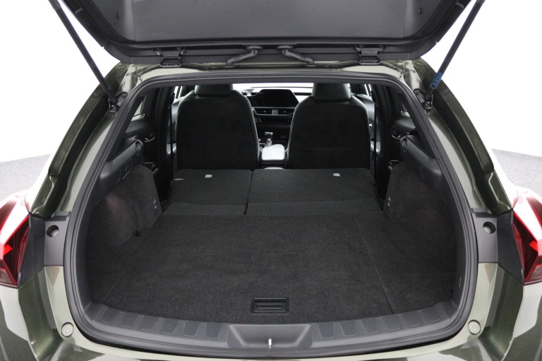 Lexus UX - 250h Business Line 25