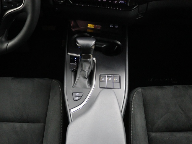 Lexus UX - 250h Business Line