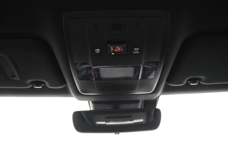 Lexus UX - 250h Business Line 32