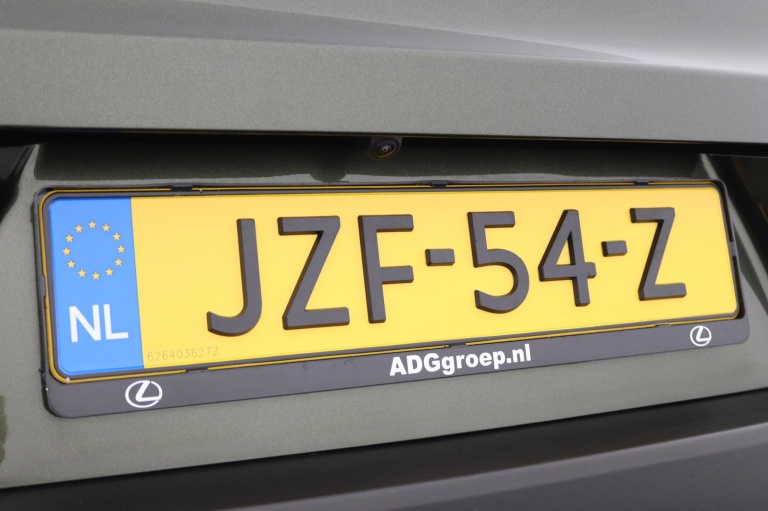 Lexus UX - 250h Business Line 36