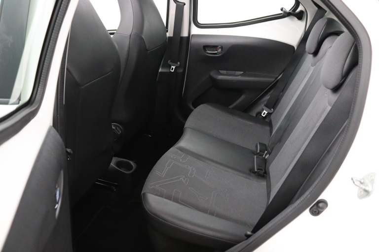 Toyota Aygo - 1.0 VVT-i x-wave 12