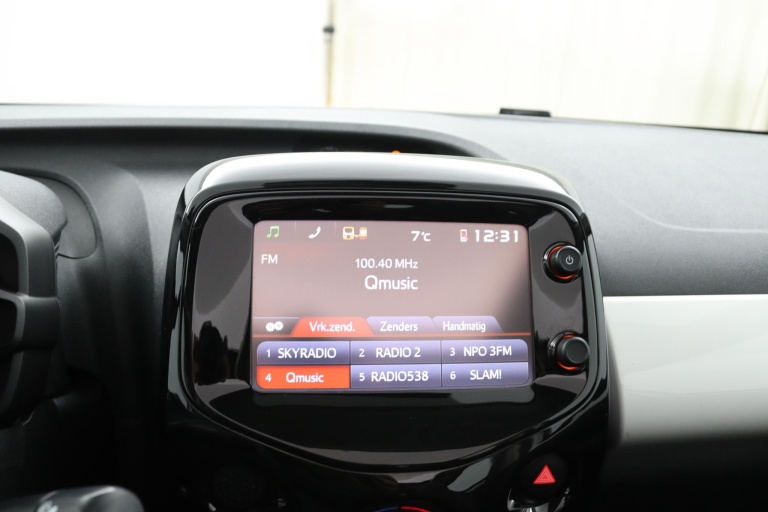 Toyota Aygo - 1.0 VVT-i x-wave 15