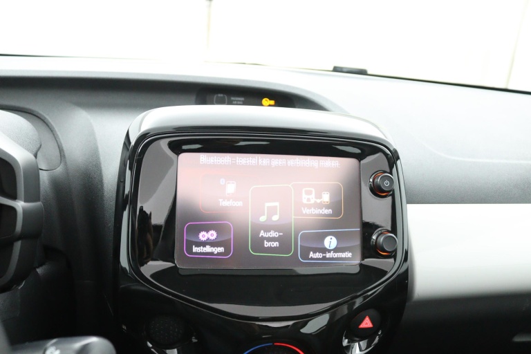 Toyota Aygo - 1.0 VVT-i x-wave 17