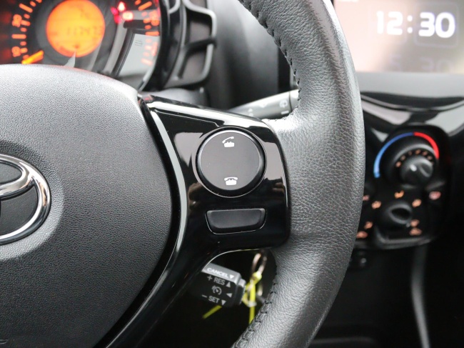 Toyota Aygo - 1.0 VVT-i x-wave