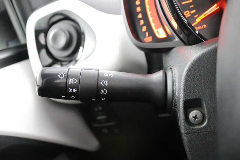 Toyota Aygo - 1.0 VVT-i x-wave 22