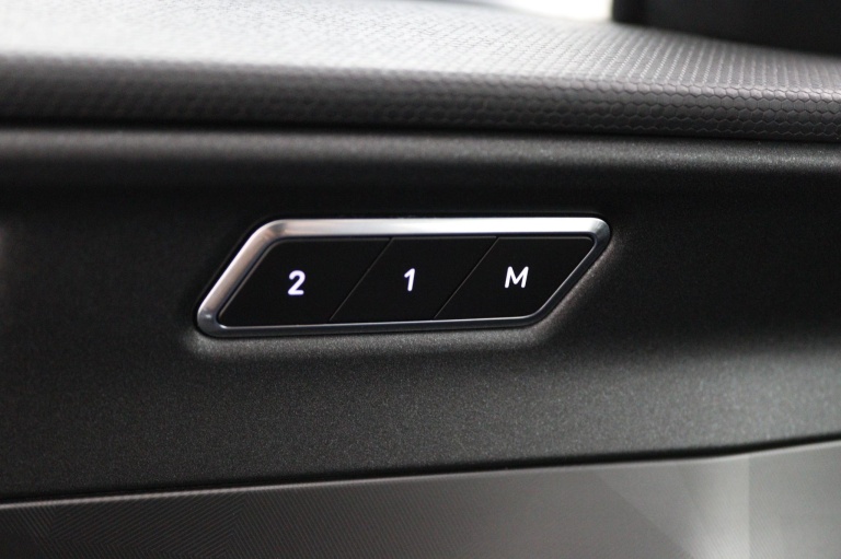 Lynk & Co 01 - 1.5 26