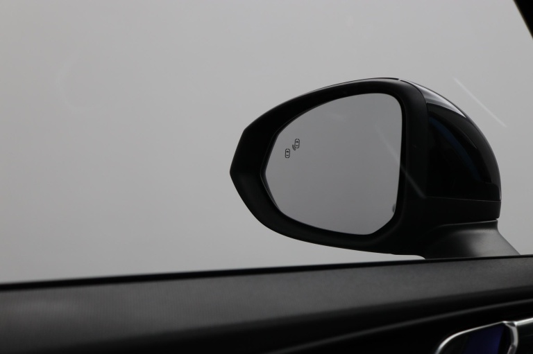 Lynk & Co 01 - 1.5 35