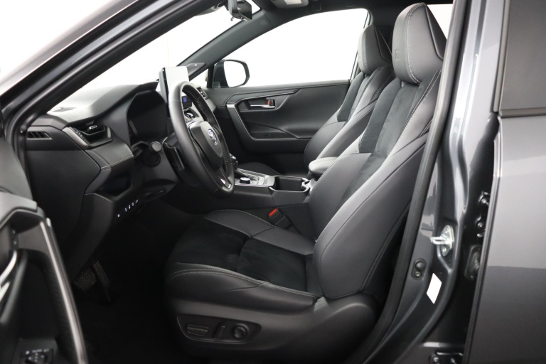 Toyota RAV4 - 2.5 Plug-in Hybrid AWD GR SPORT 17