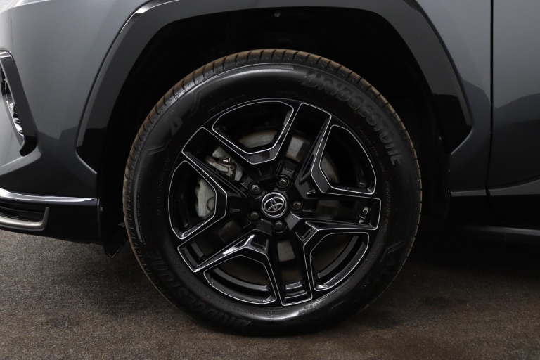 Toyota RAV4 - 2.5 Plug-in Hybrid AWD GR SPORT 36
