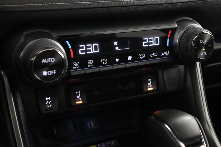 Toyota RAV4 - 2.5 Plug-in Hybrid AWD GR SPORT 7