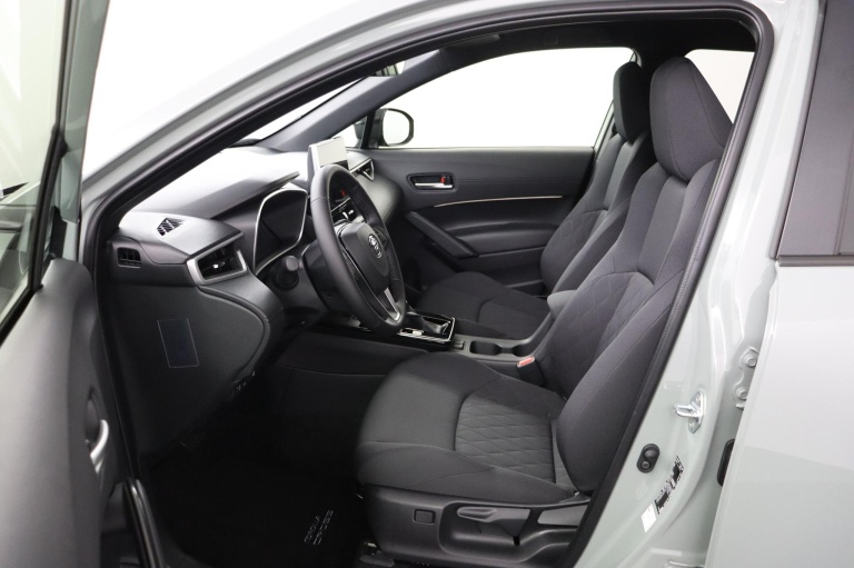 Toyota Corolla Cross - Hybrid 140 Dynamic 16