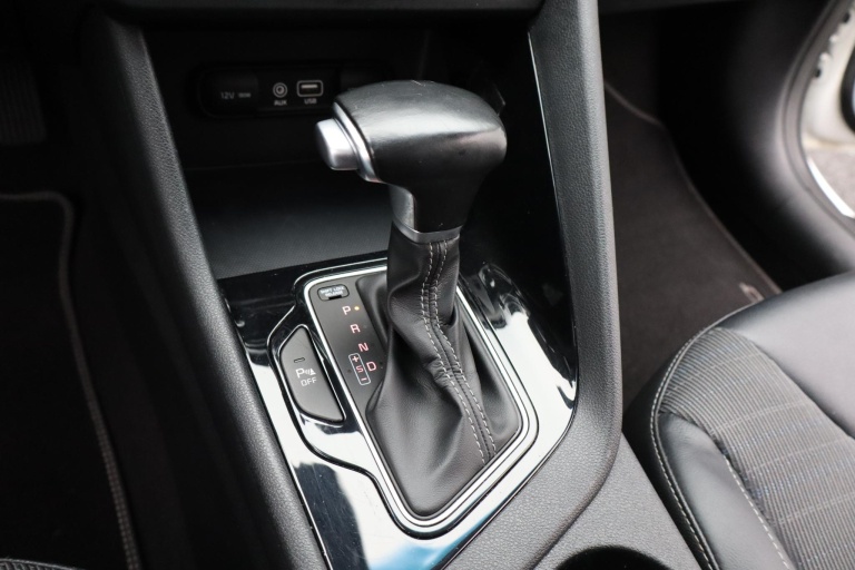 Kia Niro - 1.6 GDi Hybrid DynamicLine 18