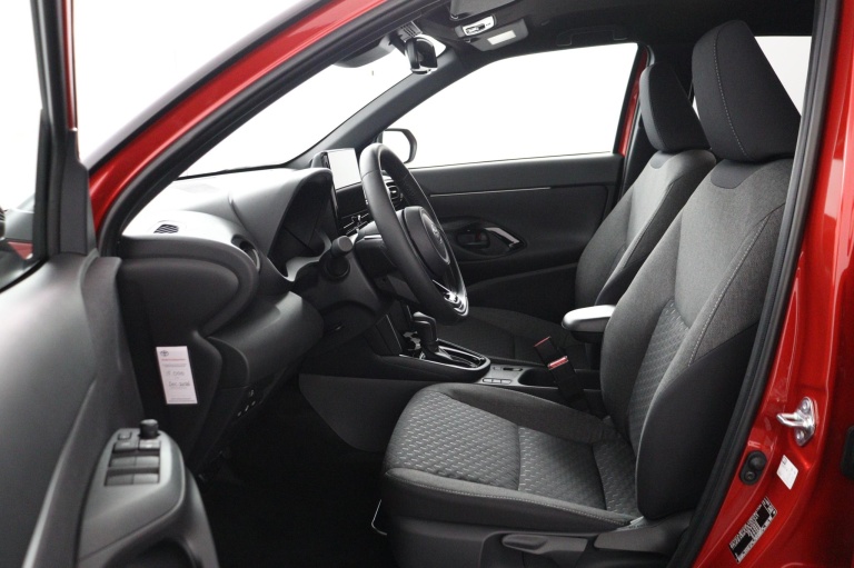 Toyota Yaris Cross - 1.5 Hybrid 115 Dynamic 16