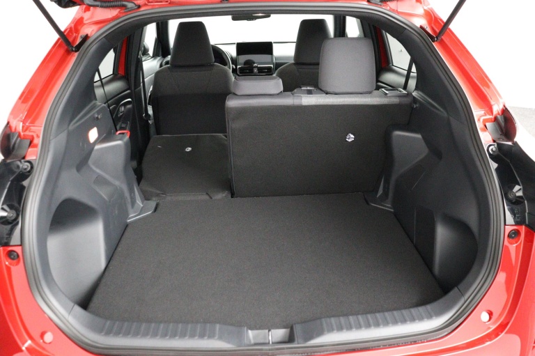 Toyota Yaris Cross - 1.5 Hybrid 115 Dynamic 24