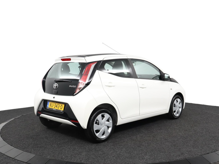Toyota Aygo - 1.0 VVT-i x-play 2