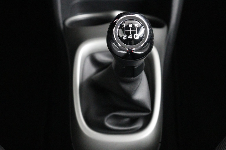 Toyota Aygo - 1.0 VVT-i x-play 24