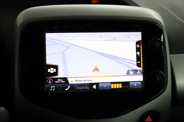 Toyota Aygo - 1.0 VVT-i x-play 25