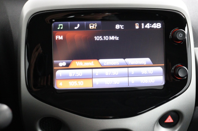 Toyota Aygo - 1.0 VVT-i x-play 8