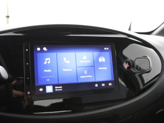 Toyota Aygo X - Hybrid 115 play