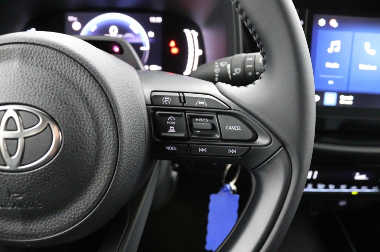 Toyota Aygo X - Hybrid 115 play 18