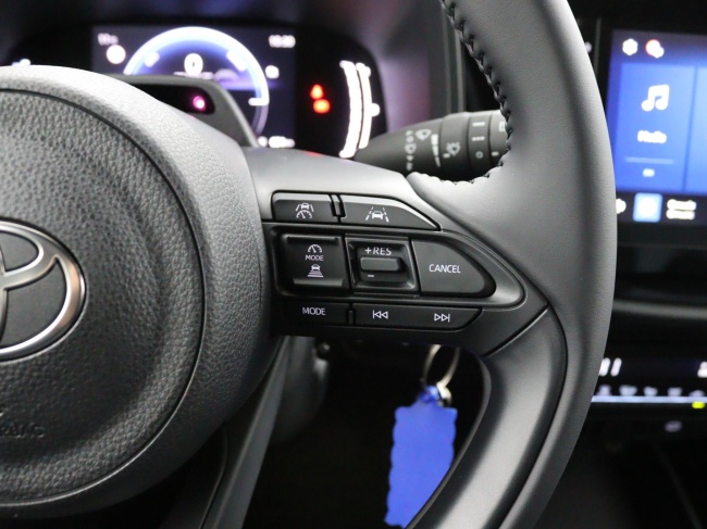 Toyota Aygo X - Hybrid 115 play