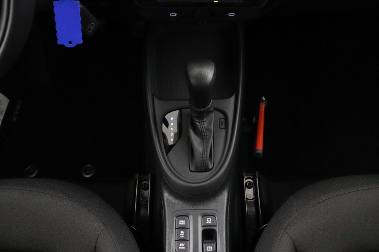 Toyota Aygo X - Hybrid 115 play 19