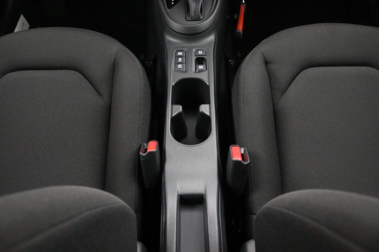 Toyota Aygo X - Hybrid 115 play 20