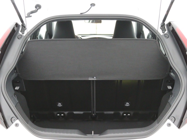 Toyota Aygo X - Hybrid 115 play