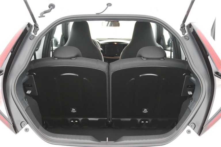 Toyota Aygo X - Hybrid 115 play 26